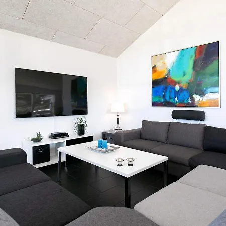 Three-bedroom Holiday In 51 Hébergement de vacances